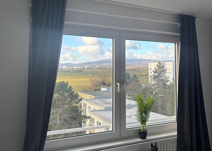 Frankfurt Skyline View Apartment *